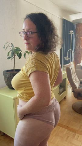 Would you fuck me raw or use a condom?