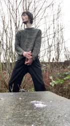 Quick outdoor morning wank