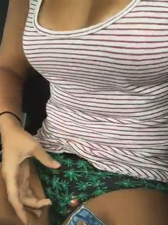 I love her dirty talk and moans! ?