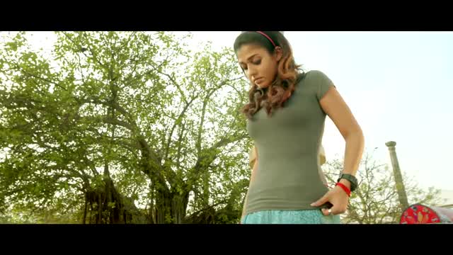 Nayanthara boobs