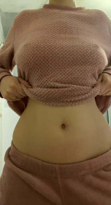 Pyjama drop because I couldn’t not post today 😅 [OC]