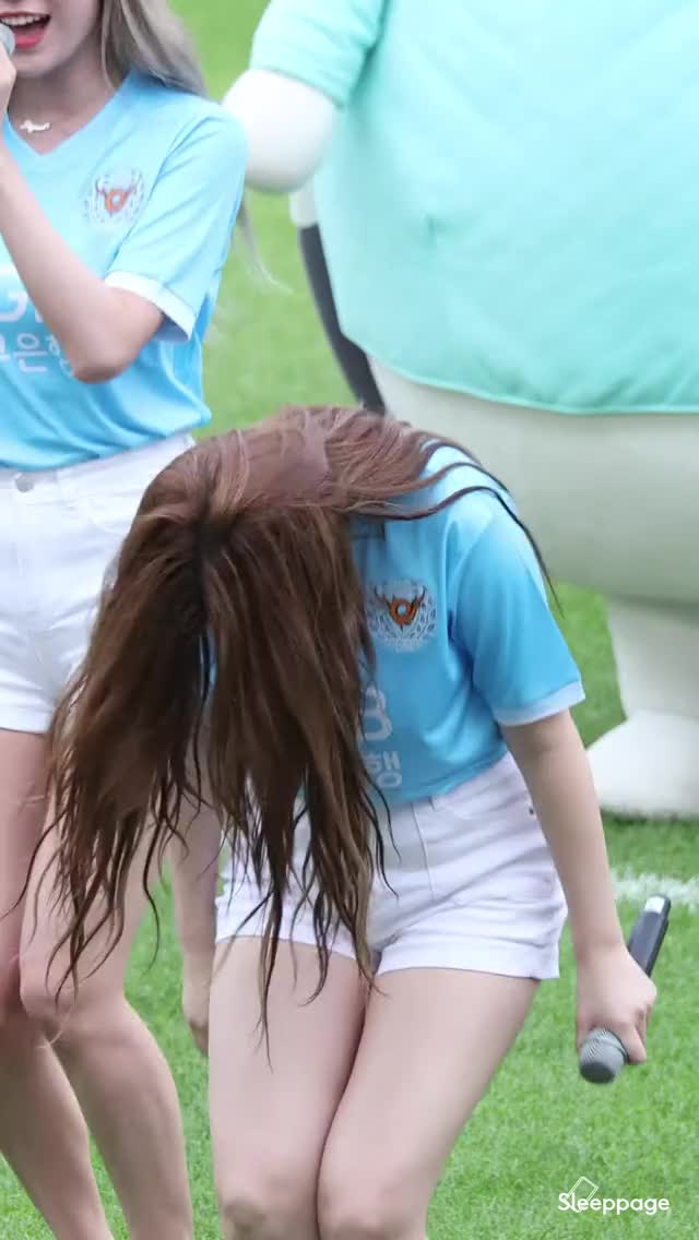 Momoland - Nancy 190526 12