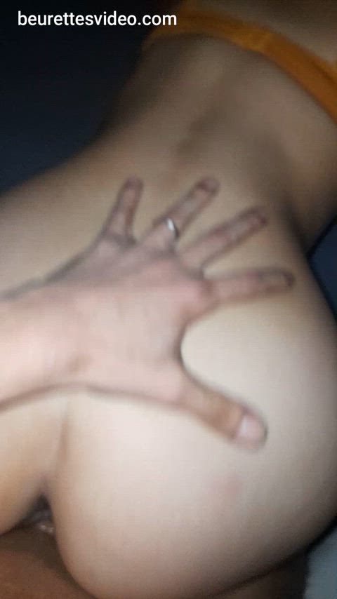 Big Arab Cock stretches that European pussy - La queue d'un Rebeu remplit la chatte