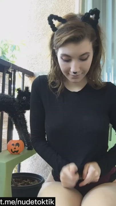 Natural Tits Nude OnlyFans Small Tits TikTok gif
