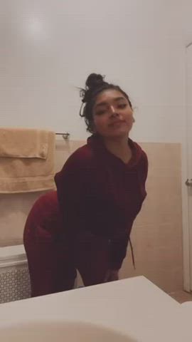 [Kik: mrsenior83] Any older bi curious buds up to stroke a load out over non nude