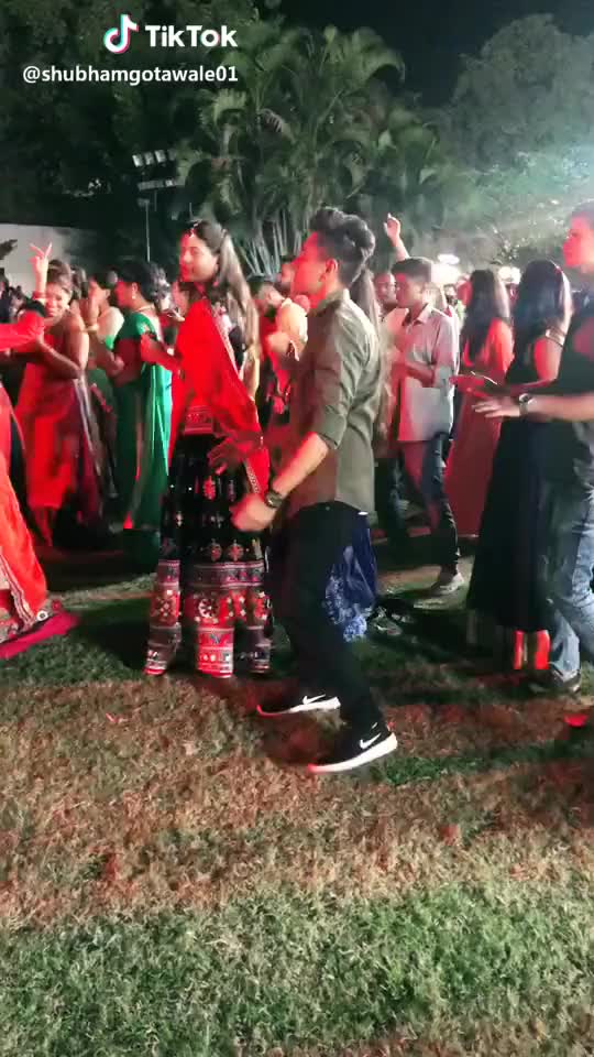 Chogada #navratri #navratri2018 #garba #style #teamreeyansh #duetwithme #eyewars