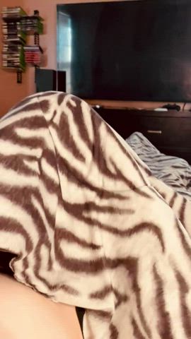 what's going on under that blanket :3