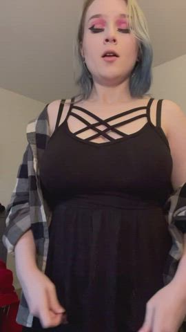 Here! Have some goth tiddies! ?