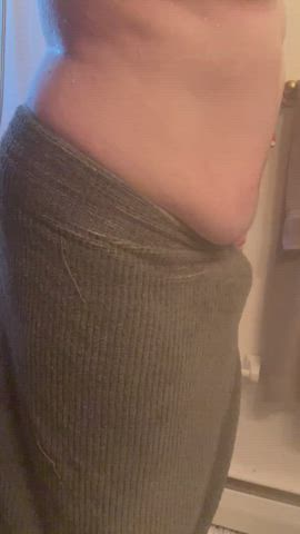 Starting the morning with a towel drop, showing front and back this time. 😉