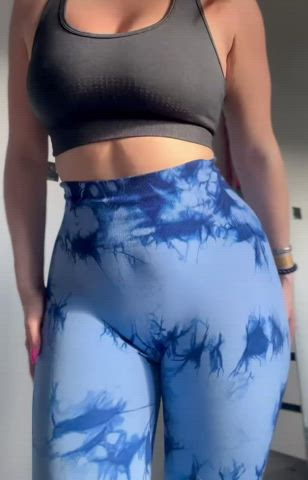 Better on or off? ( W porn ) ( gym girl tights )