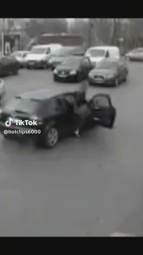 accidental amateur ass booty car exposed panties skirt underwear upskirt gif