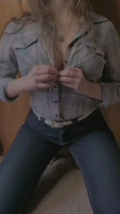 boobs clothed natural tits titty drop white girl gif