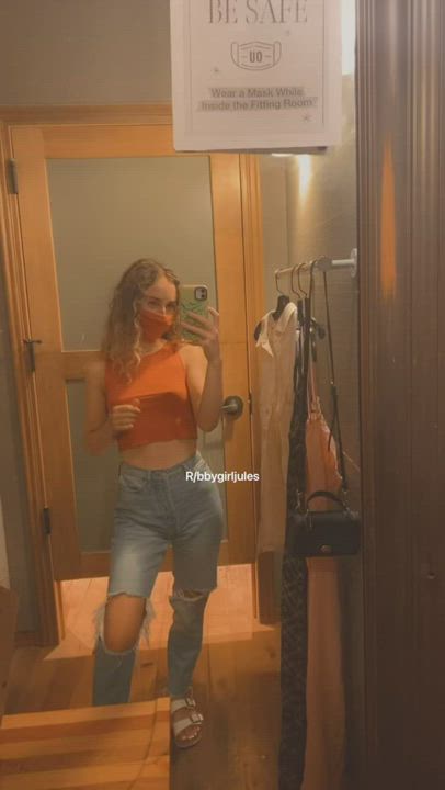 I need someone to have fun with me in the dressing room … I always get so horny!