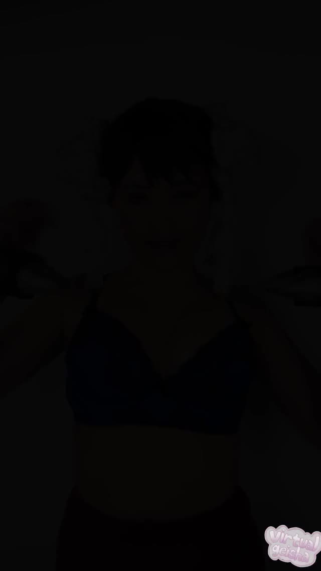 TWITTER GIF