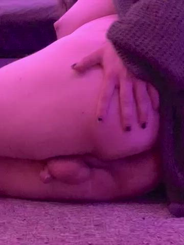 which do you wanna taste the most? my pussy, girlcock, or tits?~ 🖤