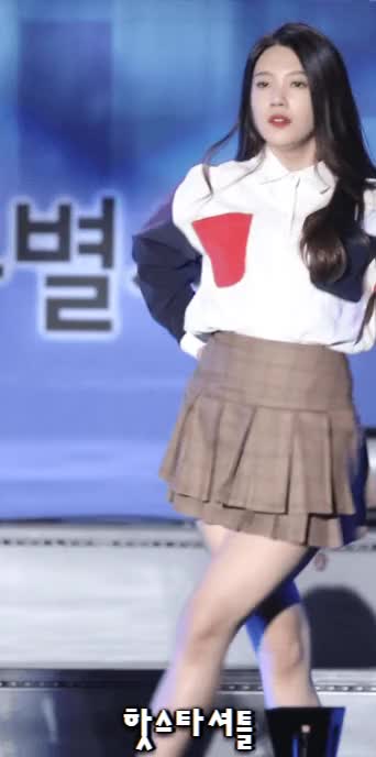RED VELVET JOY GREAT BUTT AND LEGS
