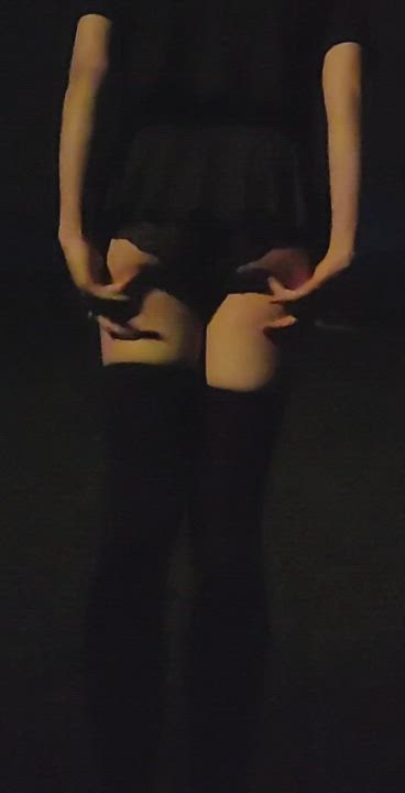 Hope this outfit isnt too revealing