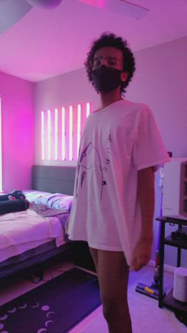 Do you like my oversized shirt? >.<