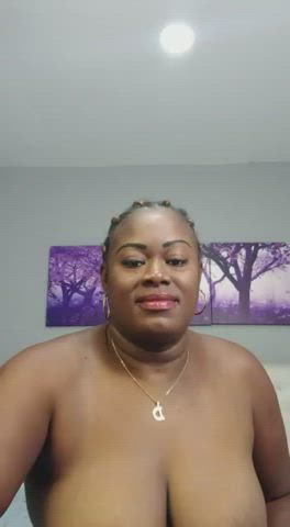 amateur big nipples ebony milf gif
