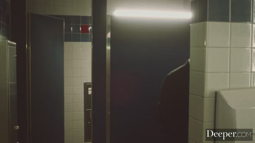 Abigail Mac gif