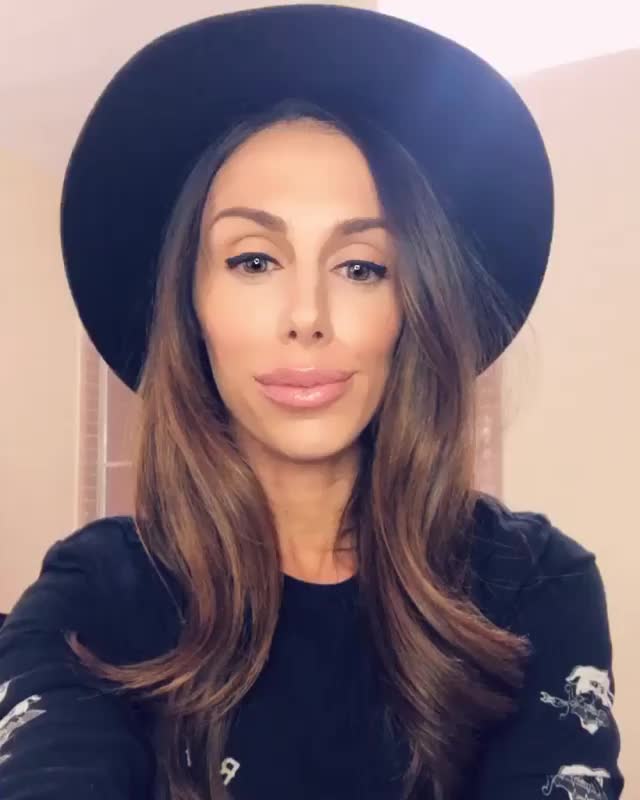 99% of the girls in California. ??‍♀️