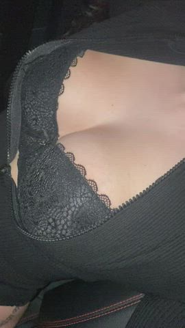 Upvote if you want to take my panties off