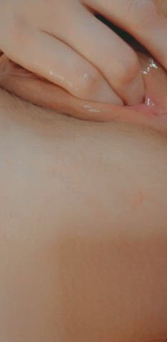 love stretching this tight little pussy with my fingers 💦😈 [00:17]