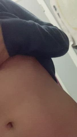 Im not perfect but i love showing myself off anyways :)