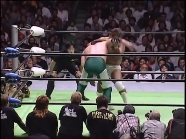 Jun Akiyama |Wrist Clutch Exploder Suplex