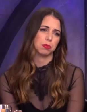Laura Bailey casting Stunning Strike through her eyes.