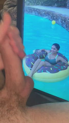 A Jerk for this hot girl. I only for cock tribute your pics, comment here, I will