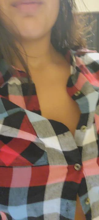 Here are my titties to brighten up your Thursday 😊