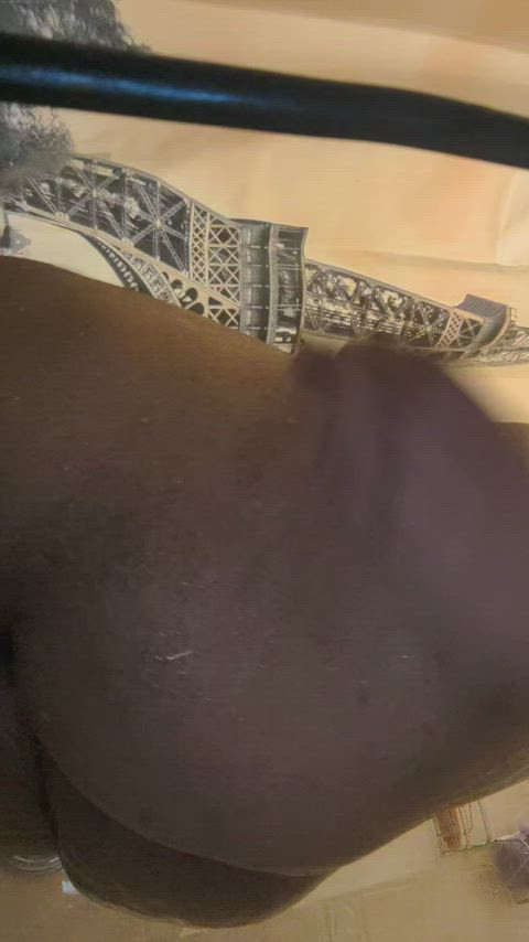 21 bottom for chat, longterm, and friends, bottoms come chat too @ e_lopez505