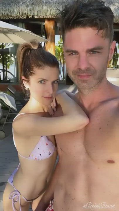 Babe Babes Beach Bikini Celebrity Selfie gif