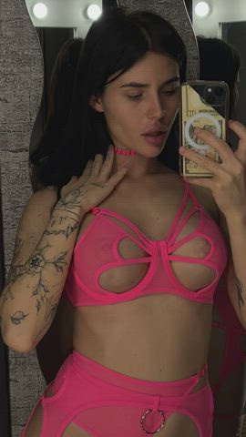 mind if i sit?