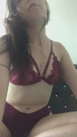 Splash some cum on me ?