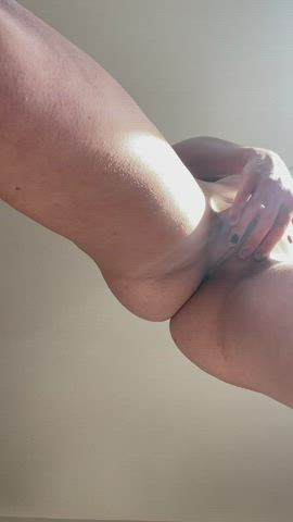 This clit needs you
