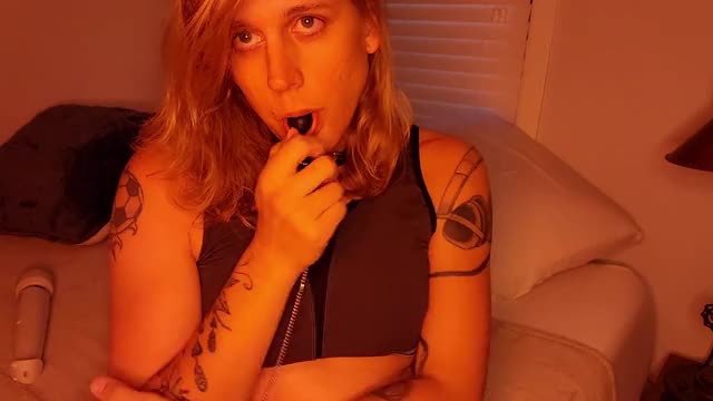 one of my triggers makes my mouth INSANELY needy