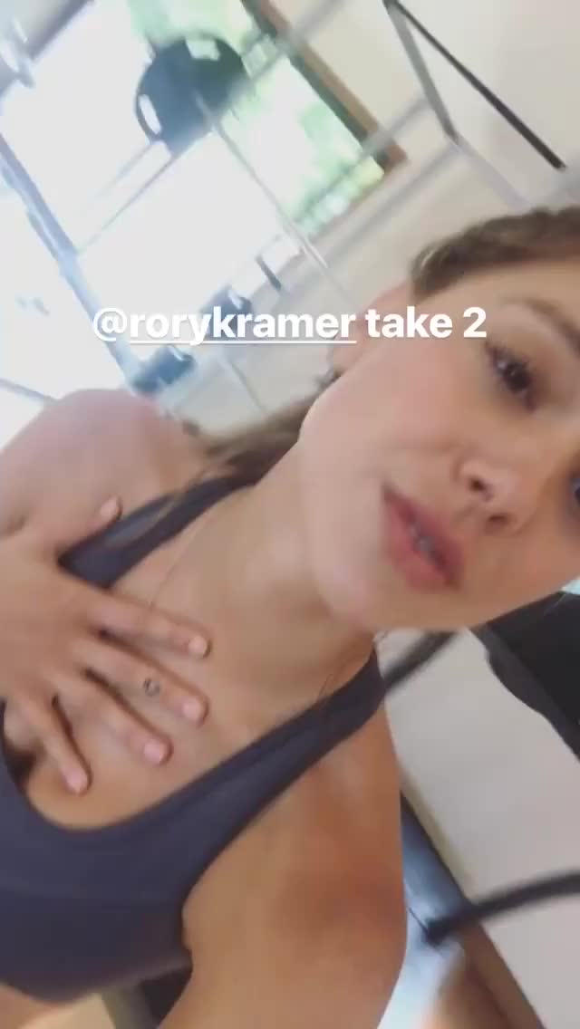Alexis - 10
