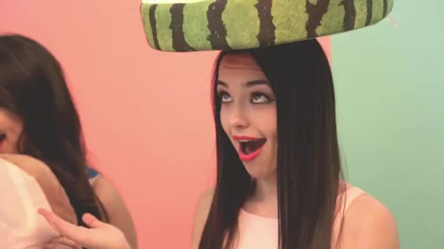 Merrell twins shoot (BTS) rare video! ❤ bubblymerrell