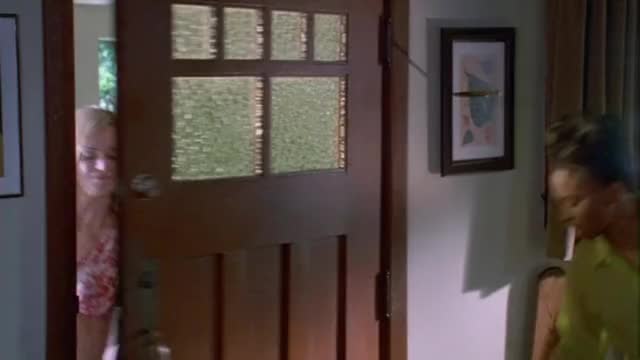 Vanessa Angel - Partners (2000) - cut-off top & jeans, arguing w/ (ex)bf, as