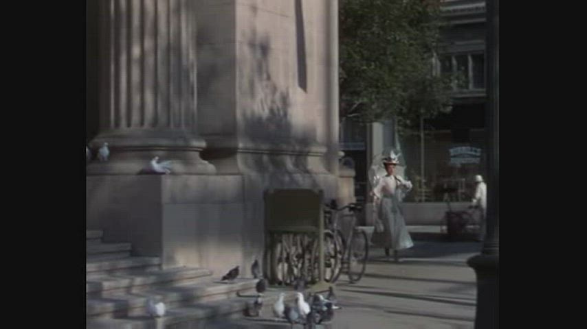 Judy Garland losing her skirt - In the Good Old Summertime (1949)