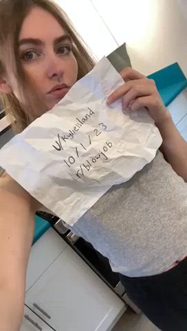 brunette onlyfans petite verified gif