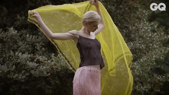 elizabeth debicki gq aus
