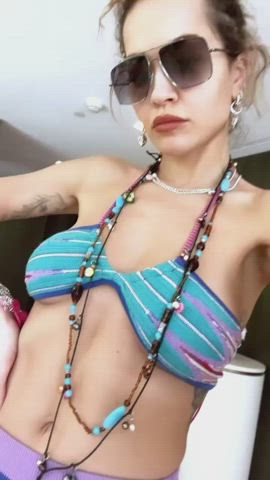 bikini brunette celebrity cleavage natural tits rita ora small tits stomach gif
