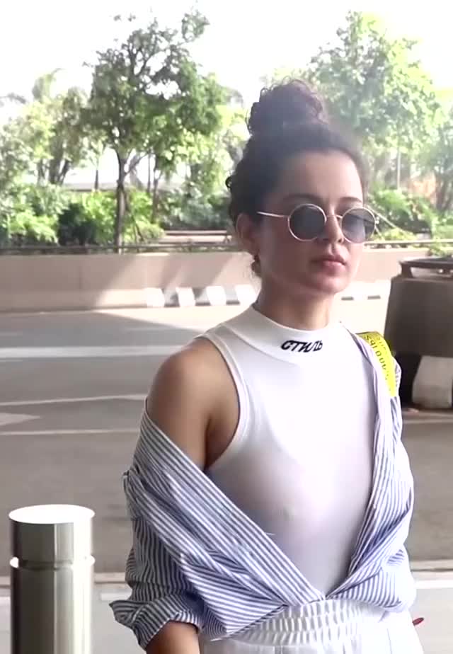 kangana ranaut - see through nipple