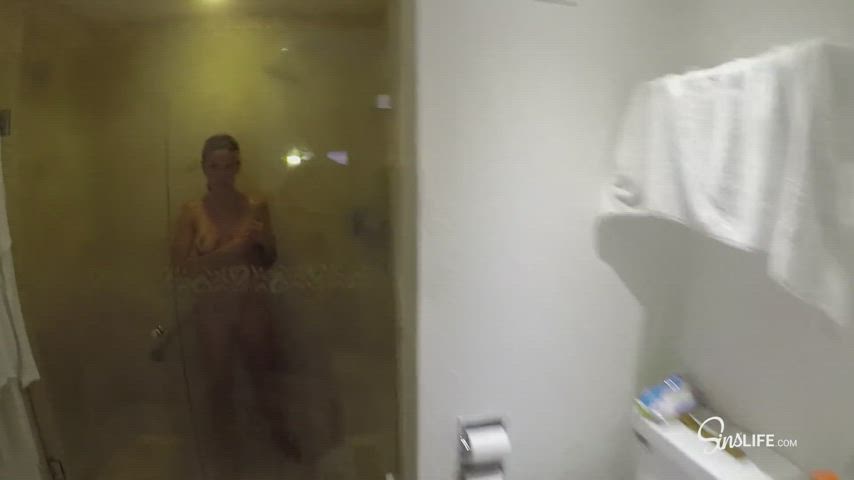 big tits kissa sins shower gif