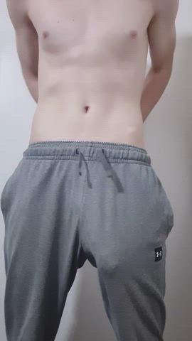 Is this what you expect to see in an 18yo's pants?