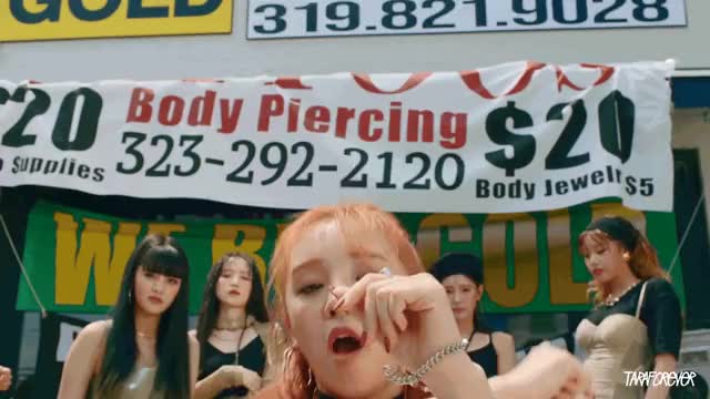 (G)I-IDLE---YUQI-SEXY-BADASS-[UH-OH]