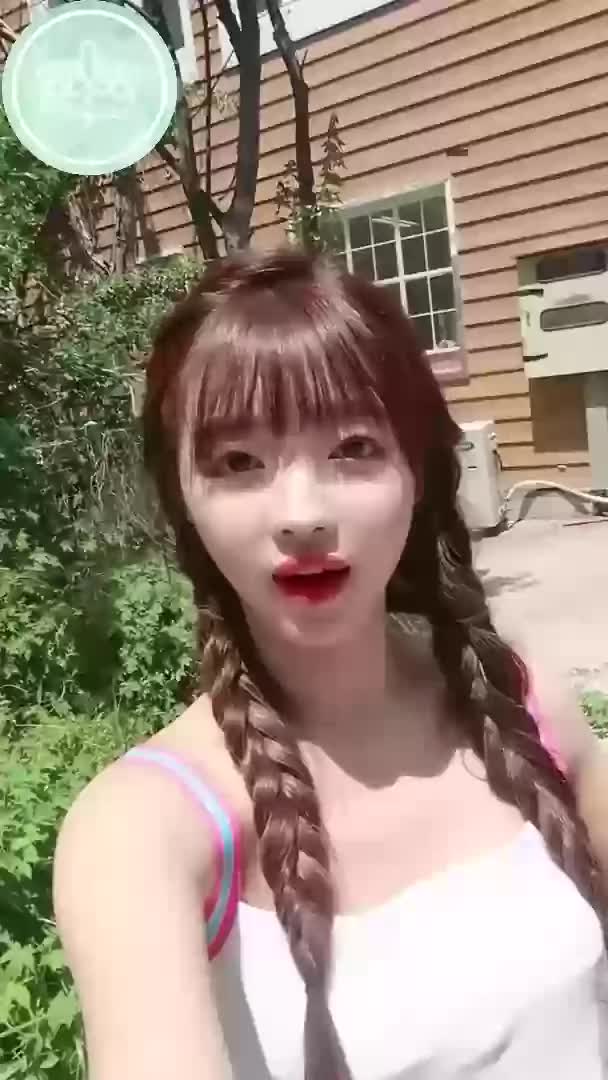 [ENG SUB] Oh My Girl - Fall In Love QR Code Videos (1080p 24fps H264-128kbit AAC)